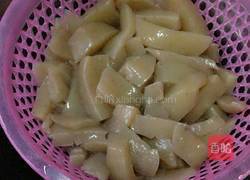 腊肉木鱼豆腐干锅的做法图解1