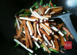 辣椒炒豆干的做法图解6