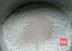 红糖枣发糕的做法图解1