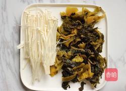 酸汤金针肥牛的做法图解1