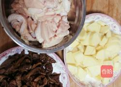 小鸡炖榛蘑的做法图解1