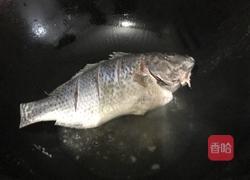 闷罗非鱼的做法图解5