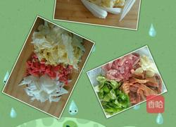 白菜炒肉的做法图解1