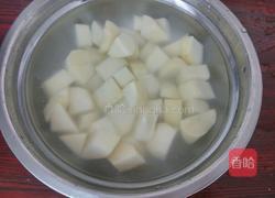 红烧土豆块的做法图解1