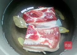 香干炒回锅肉的做法图解1