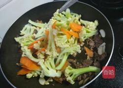 花椰菜炒牛肉的做法图解8
