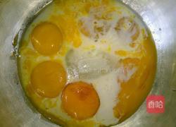 抹茶蛋糕卷的做法图解3