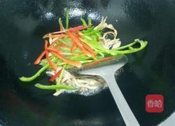 鸡胸肉炒青红椒的做法图解8