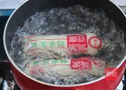 皮蛋日本豆腐的做法图解1