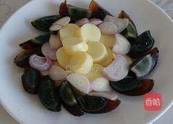 皮蛋日本豆腐的做法图解3