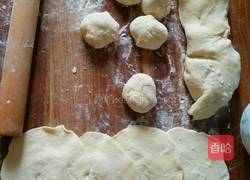 芹菜猪肉馅包子的做法图解7