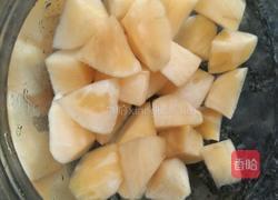 陈年萝卜干雪莲煲鸡腿的做法图解3