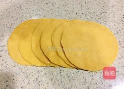 双色玫瑰花卷的做法图解5