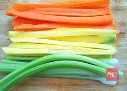 翡翠彩蔬卷的做法图解2