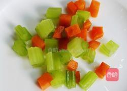 清甜凉拌花生米的做法图解2