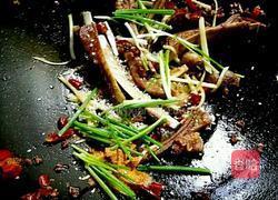 干煸手抓羊排(麻辣孜然味)的做法图解17