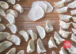 香菜猪肉陷饺子的做法图解5