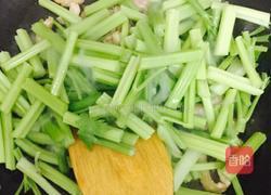 芹菜香干炒肉丝的做法图解5