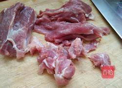 薺菜肉餃子餡的做法圖解1