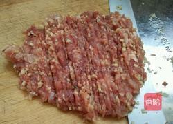 荠菜肉饺子馅的做法图解3