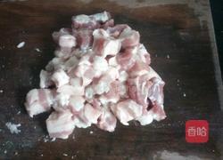 红烧肉烧鹌鹑蛋的做法图解2