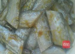 糖醋带鱼的做法图解1