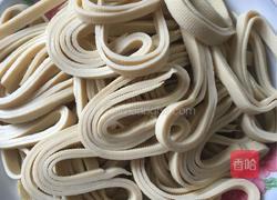 千张炒肉的做法图解1