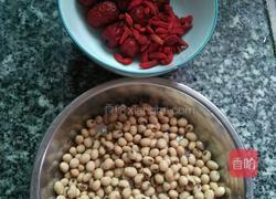 红枣枸杞豆浆的做法图解1