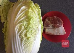 白菜粉条炖猪肉的做法图解2