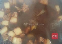 白菜粉条炖猪肉的做法图解9