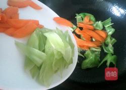 青笋炒鸡蛋的做法图解5