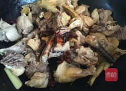 小鸡炖蘑菇粉条的做法图解8