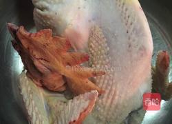 小鸡炖蘑菇粉条的做法图解1