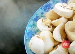 口蘑炒肉的做法图解5