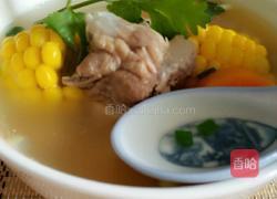 胡萝卜玉米骨头汤的做法图解9