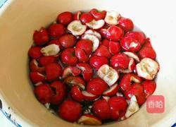 自制山楂酱的做法图解1