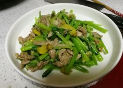 泡椒芹菜炒肉