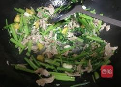 泡椒芹菜炒肉的做法图解7