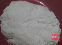 芹菜猪肉发面馅饼的做法图解2