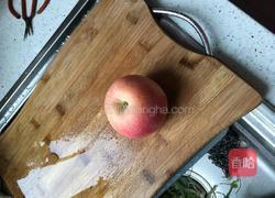 炖苹果的做法图解1