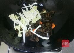 黑木耳炒腐竹的做法图解5