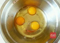 鸡蛋芹菜叶的做法图解2