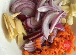 韩式辣鸡汤的做法图解1