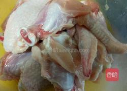 豉油鸡翅的做法图解1