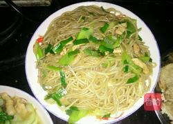 炒地瓜粉条的做法图解3