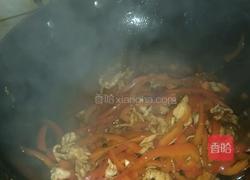 甜椒炒肉的做法图解6