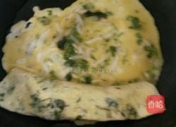 银鱼蛋卷的做法图解7