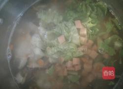 火腿肠菜粥的做法图解3