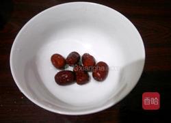 红枣黑米糯米粥的做法图解3