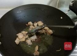 包菜炒肉的做法图解2